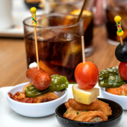 Sol, terrazas y vermut